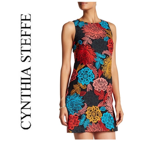 CeCe Dresses & Skirts - CeCe Arlington Sleeveless Floral Shift Dress